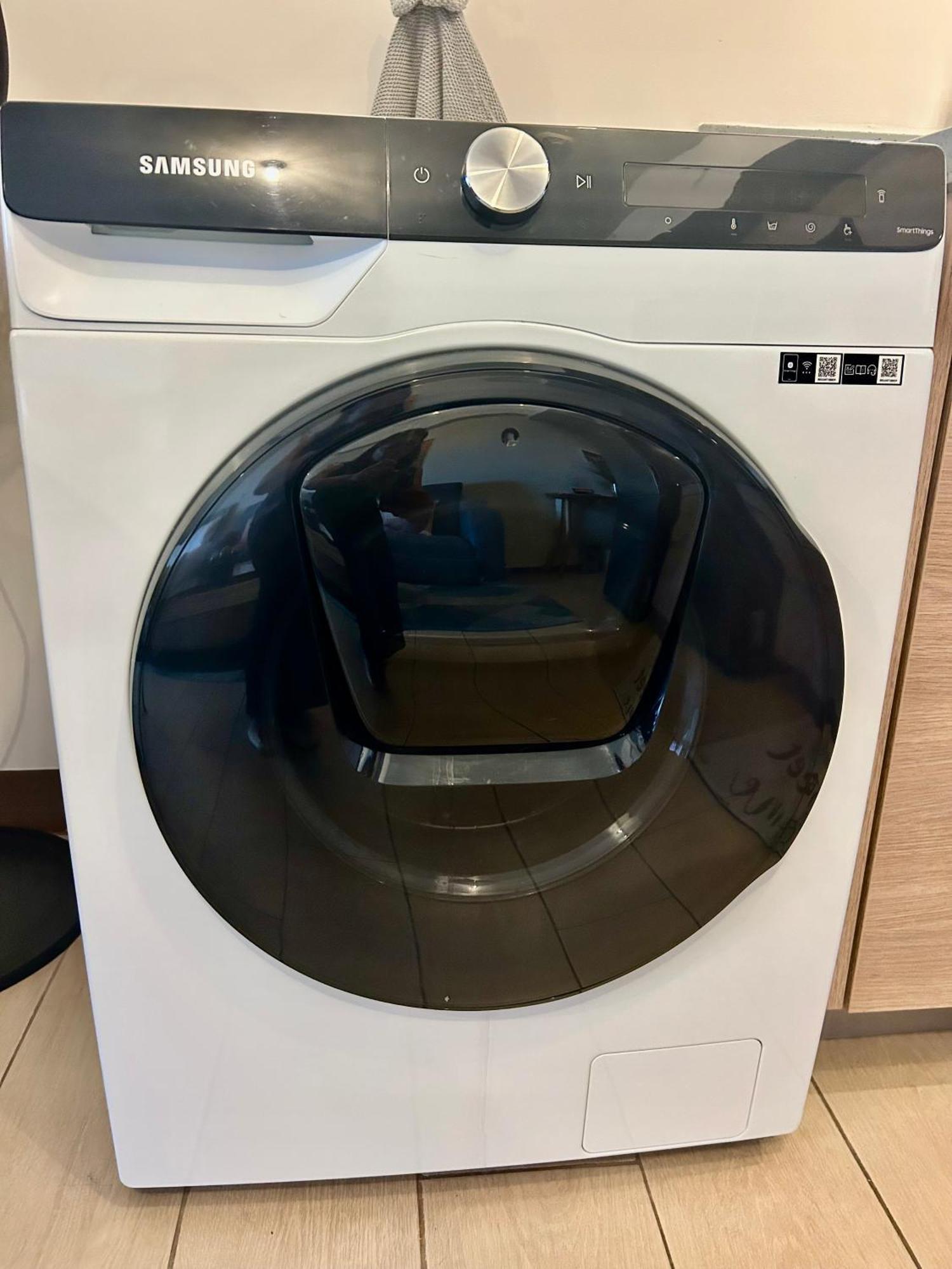 Luxury Bgc Condo In Taguig, Mckinley - Covered Parking And Wifi Free 따구익 외부 사진